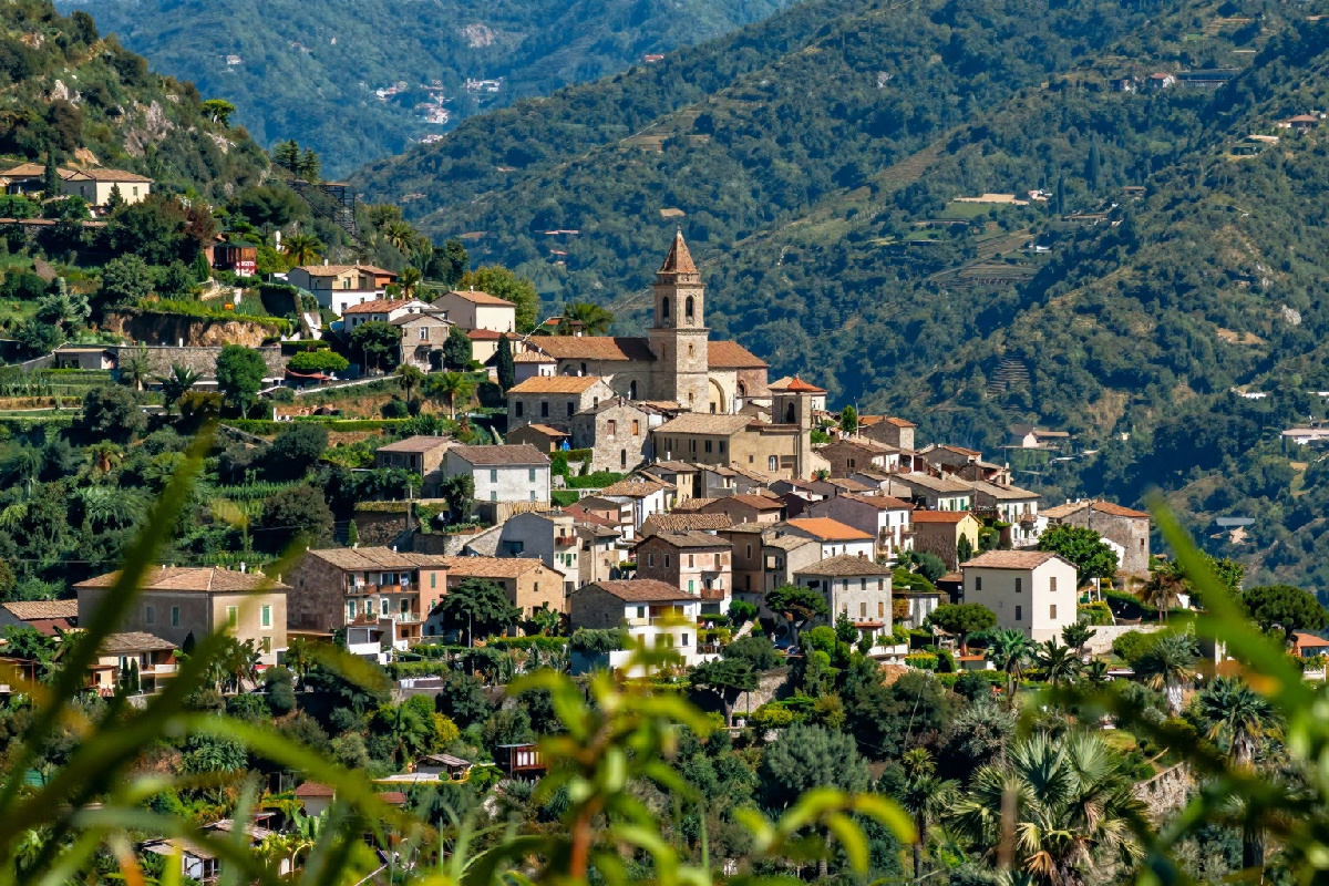Nel cuore della Campania, un borgo incantato dove la natura regala spettacoli mozzafiato e l'avventura è a portata di mano